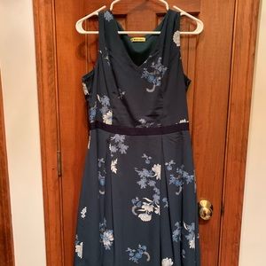 Yellow Star (ModCloth) green dress